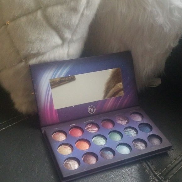 GALAXY Chic 18 colors palette - Picture 1 of 4